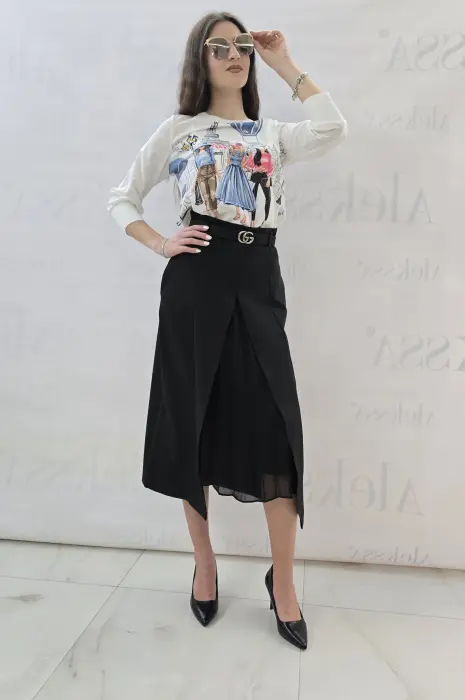 Бяла блуза в син принт - 572 - Бяла блуза в син принт - 572