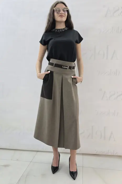 Черна риза с къс ръкав и камъни около врата - 517 - Черна риза с къс ръкав и камъни около врата - 517