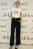 Стилен черен панталон с бежав кант - Стилен черен панталон с бежав кант